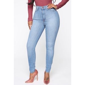 Fashion nova Classic High Waist Skinny Jea…